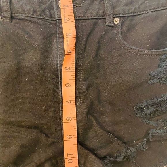 American Eagle 🦅 distressed Jean shorts - Picture 9 of 9